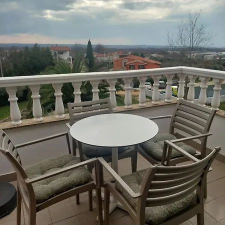 Apartment Andela